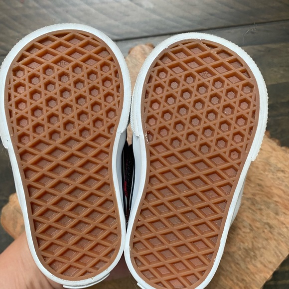 Vans Red and Black Kids Slip-On Sneakers - Picture 12 of 16